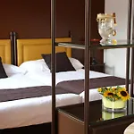 ホテル Termes Montbrio &