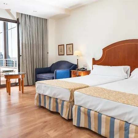 Hotel Termes Montbrio & 4*