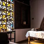 Отель Termes Montbrio & 4*