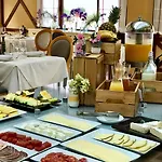 Termes Montbrio & Отель