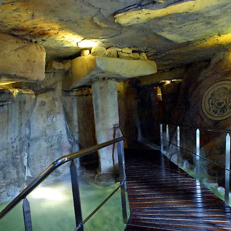 Hotel Termes Montbrio & Montbrió del Camp