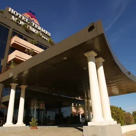 Termes Montbrio & 酒店 4*