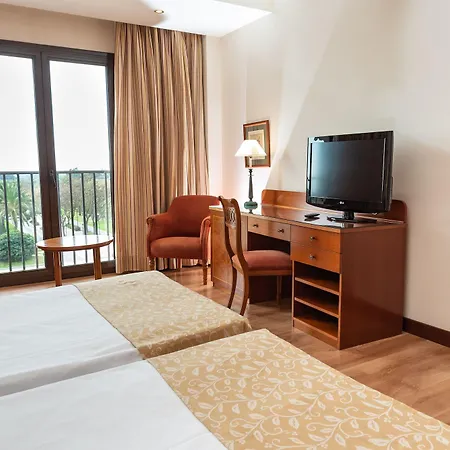 Hotel Termes Montbrio & Montbrio del Camp