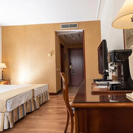 Hotel Termes Montbrio & Montbrio del Camp