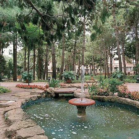 Termes Montbrio & Szálloda