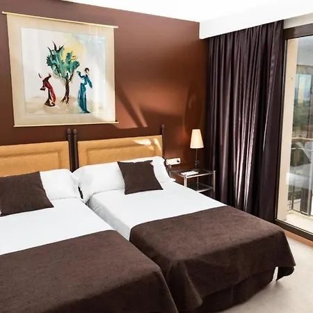 Hotel Termes Montbrio & Montbrio del Camp
