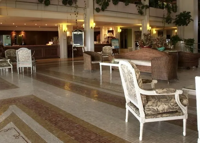Hotel Termes Montbrio & Montbrió del Camp